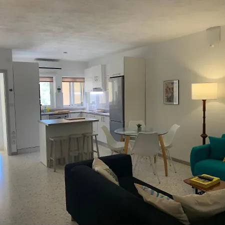 No 25, Апартаменты