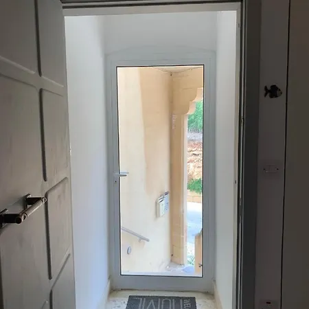 No 25, Appartement *