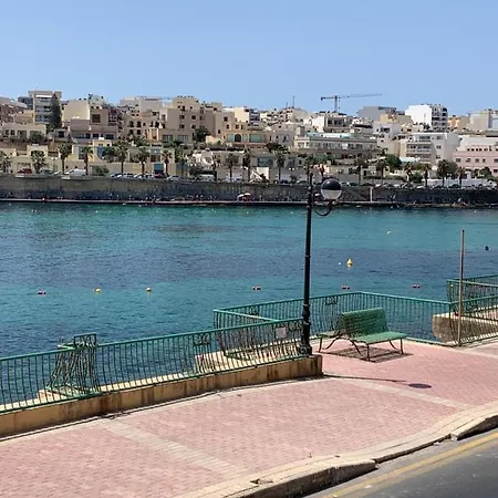 No 25, アパート *